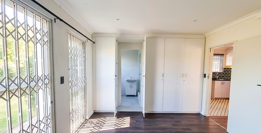 3 Bedroom Property for Sale in Sunningdale Western Cape
